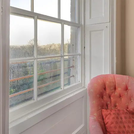 Spacestation Four 4 Bedroom Serviced By Altoluxoexperience Short Lets & Serviced With Free Wifi Bristol