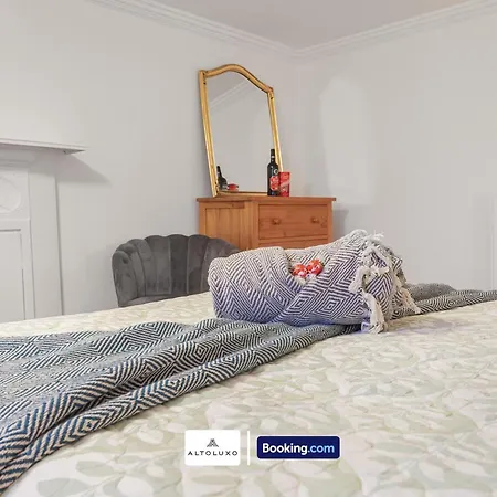 Spacestation Four 4 Bedroom Serviced By Altoluxoexperience Short Lets & Serviced With Free Wifi Бристоль