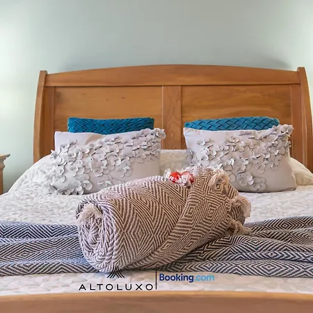 Spacestation Four 4 Bedroom Serviced By Altoluxoexperience Short Lets & Serviced With Free Wifi Apartment *