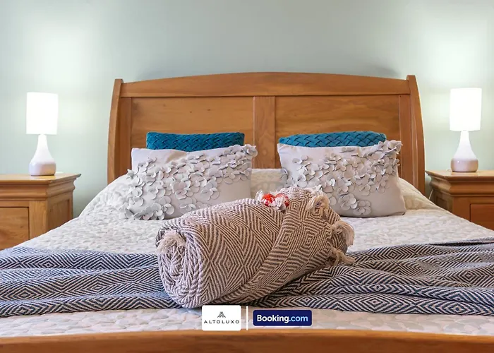 Spacestation Four 4 Bedroom Serviced By Altoluxoexperience Short Lets & Serviced With Free Wifi *