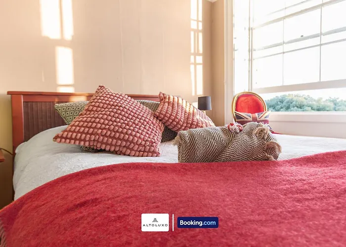 Spacestation Four 4 Bedroom Serviced By Altoluxoexperience Short Lets & Serviced With Free Wifi Apartman