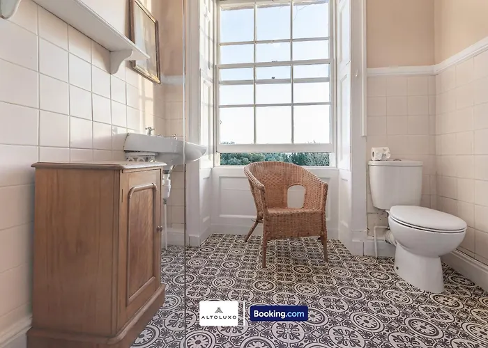 Διαμέρισμα Spacestation Four 4 Bedroom Serviced By Altoluxoexperience Short Lets & Serviced With Free Wifi Μπρίστολ