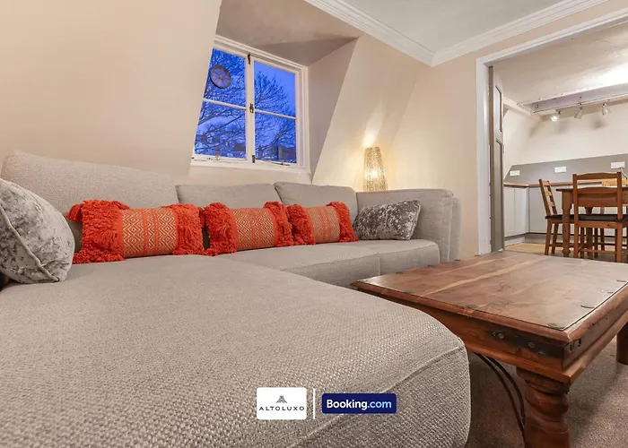 Spacestation Four 4 Bedroom Serviced By Altoluxoexperience Short Lets & Serviced With Free Wifi Apartman *